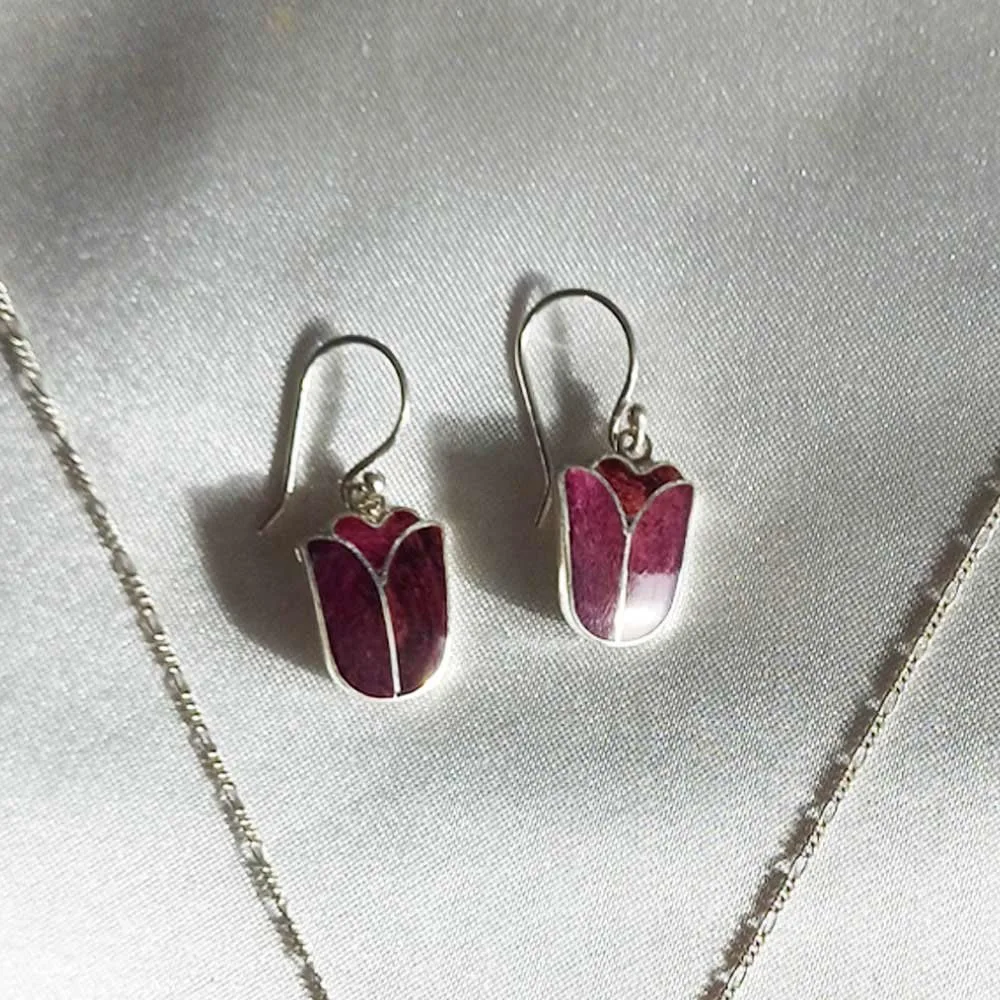 Tulipan Espondylus Purple Earrings