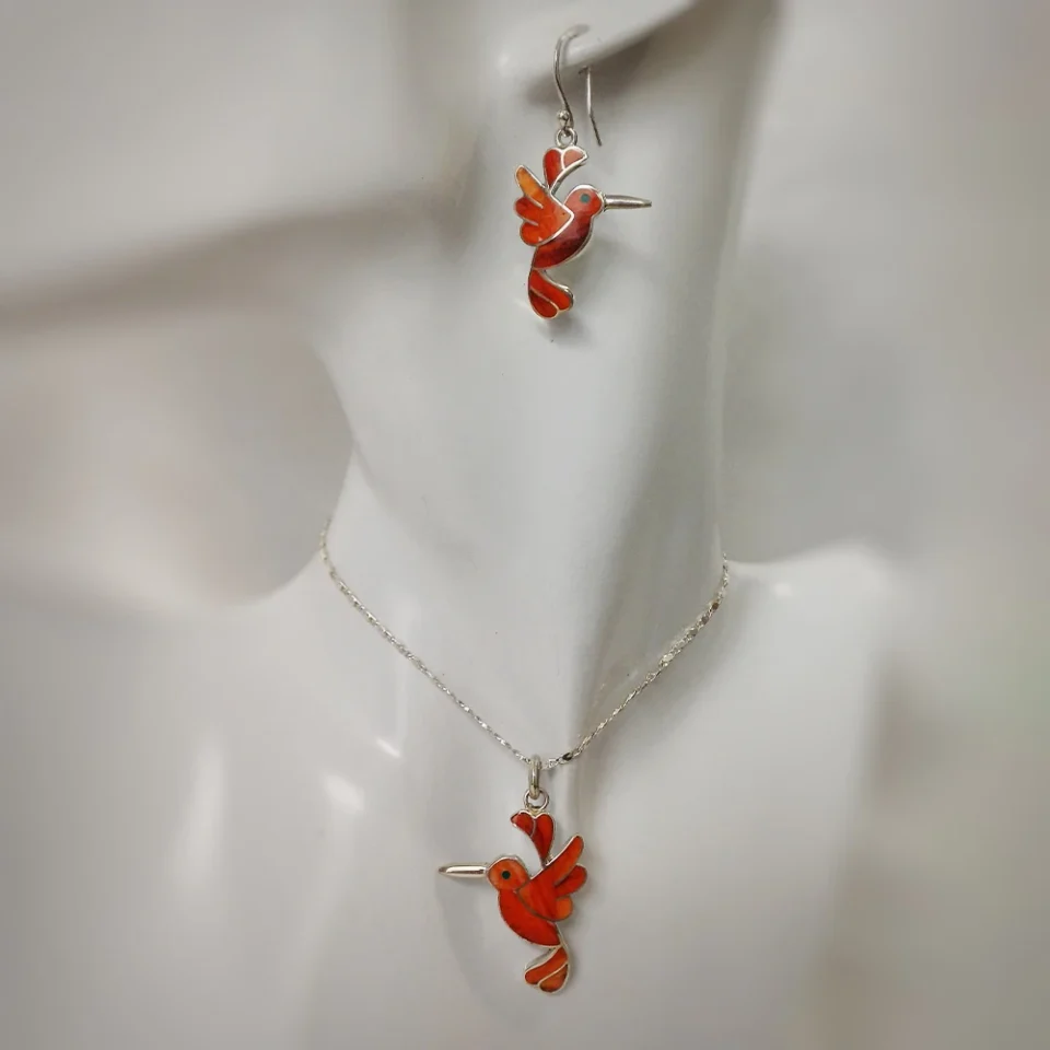 Hummingbird Coral Set of Earrings and Pendant